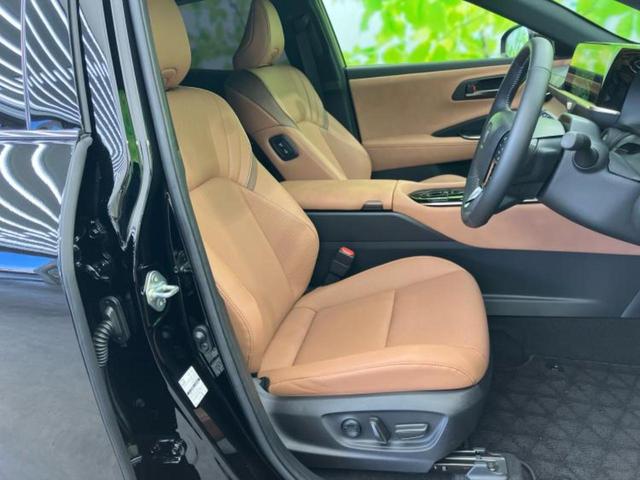 クラウンスポーツ ４ＷＤ　Ｚ　パノラマルーフ／純正　ＳＤナビ／デジタルインナーミラー／トヨタセーフティセンス／シートエアコン／全方位モニター／車線逸脱防止支援システム／シート　フルレザー／パーキングアシスト　バックガイド　革シート（4枚目）