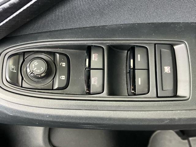 インプレッサスポーツ １．６ｉ－ＬアイサイトＳスタイル　新品タイヤ／社外　ＳＤナビ／衝突安全装置／車線逸脱防止支援システム／パーキングアシスト　バックガイド／ヘッドランプ　ＨＩＤ／Ｂｌｕｅｔｏｏｔｈ接続／ＥＴＣ／ＥＢＤ付ＡＢＳ／横滑り防止装置　バックカメラ（26枚目）