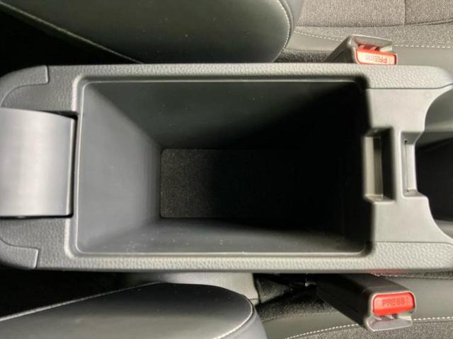フィット ｅＨＥＶホーム　新品タイヤ／保証書／純正　９インチ　ＳＤナビ／ホンダセンシング／車線逸脱防止支援システム／シート　ハーフレザー／ドライブレコーダー　前後／ヘッドランプ　ＬＥＤ／ＵＳＢジャック　衝突被害軽減システム（31枚目）