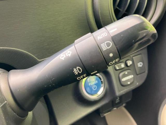 アクア Ｓ　新品タイヤ／純正　ＳＤナビ／シートヒーター　前席／ヘッドランプ　ＨＩＤ／ＥＴＣ／ＥＢＤ付ＡＢＳ／横滑り防止装置／アイドリングストップ／バックモニター／ワンセグＴＶ／エアバッグ　運転席　バックカメラ（14枚目）