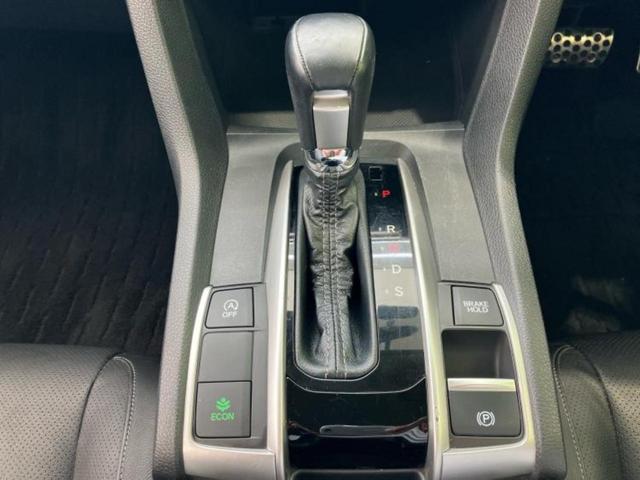 シビック ヒョウジュン　保証書／純正　ＳＤナビ／ホンダセンシング／シートヒーター　前席／車線逸脱防止支援システム／シート　フルレザー／ドライブレコーダー　社外／ヘッドランプ　ＬＥＤ／Ｂｌｕｅｔｏｏｔｈ接続／ＥＴＣ　革シート（17枚目）