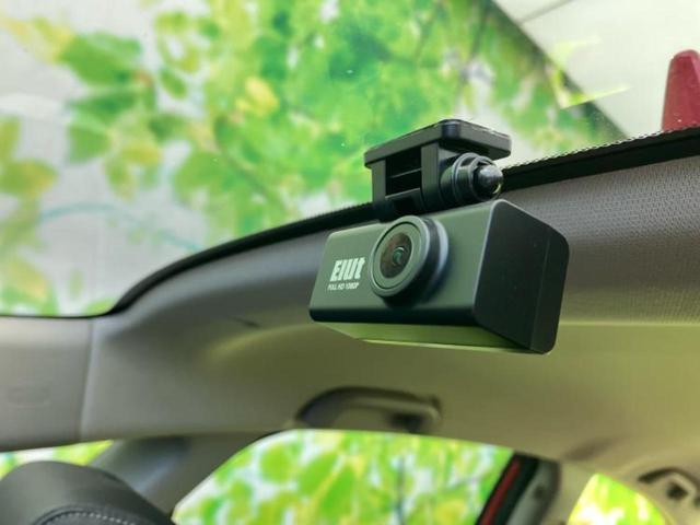 シビック ヒョウジュン　保証書／純正　ＳＤナビ／ホンダセンシング／シートヒーター　前席／車線逸脱防止支援システム／シート　フルレザー／ドライブレコーダー　社外／ヘッドランプ　ＬＥＤ／Ｂｌｕｅｔｏｏｔｈ接続／ＥＴＣ　革シート（33枚目）