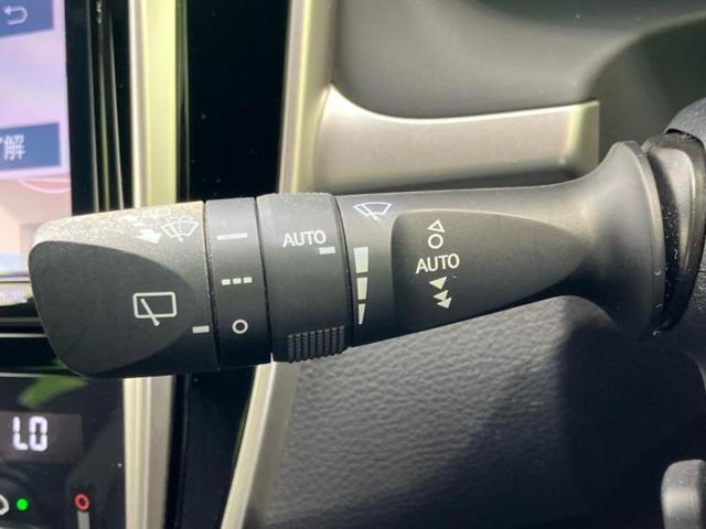 ハリアー プレミアム　新品タイヤ／保証書／純正　９インチ　ＳＤナビ／トヨタセーフティセンス／車線逸脱防止支援システム／シート　ハーフレザー／電動バックドア／ドライブレコーダー　純正／ヘッドランプ　ＬＥＤ　バックカメラ（17枚目）