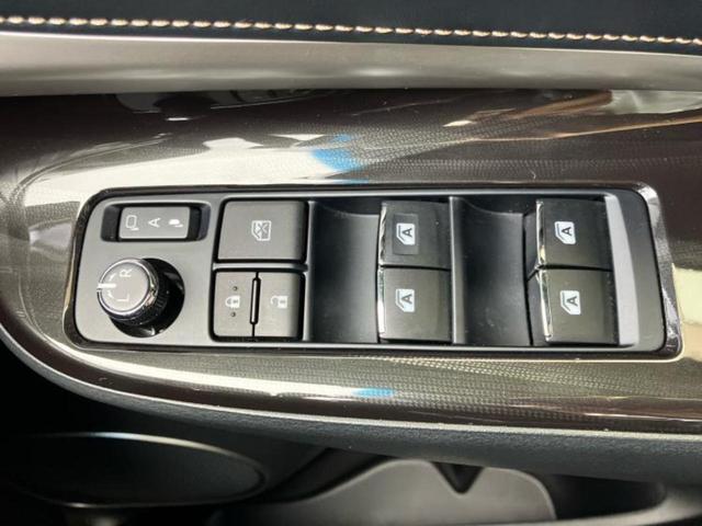 ハリアー プレミアム　新品タイヤ／保証書／純正　９インチ　ＳＤナビ／トヨタセーフティセンス／車線逸脱防止支援システム／シート　ハーフレザー／電動バックドア／ドライブレコーダー　純正／ヘッドランプ　ＬＥＤ　バックカメラ（26枚目）