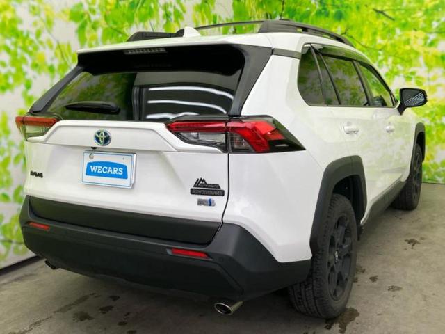 ＲＡＶ４ ４ＷＤハイブリッドアドベンチャーオフロードパッケ２　新品タイヤ／保証書／ディスプレイオーディオ１０インチ／デジタルインナーミラー／トヨタセーフティセンス／シートエアコン／パノラミックビューモニター／車線逸脱防止支援システム／シート　合皮　全周囲カメラ（3枚目）