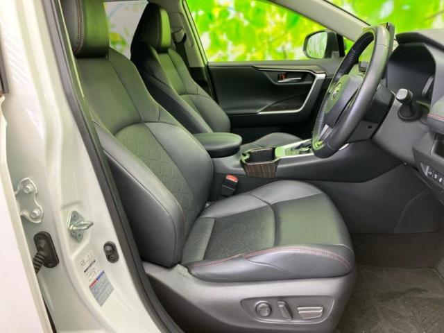 ＲＡＶ４ ４ＷＤハイブリッドアドベンチャーオフロードパッケ２　新品タイヤ／保証書／ディスプレイオーディオ１０インチ／デジタルインナーミラー／トヨタセーフティセンス／シートエアコン／パノラミックビューモニター／車線逸脱防止支援システム／シート　合皮　全周囲カメラ（4枚目）