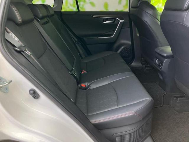 ＲＡＶ４ ４ＷＤハイブリッドアドベンチャーオフロードパッケ２　新品タイヤ／保証書／ディスプレイオーディオ１０インチ／デジタルインナーミラー／トヨタセーフティセンス／シートエアコン／パノラミックビューモニター／車線逸脱防止支援システム／シート　合皮　全周囲カメラ（5枚目）