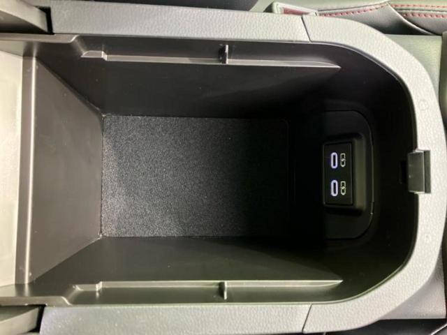 ＲＡＶ４ ４ＷＤハイブリッドアドベンチャーオフロードパッケ２　新品タイヤ／保証書／ディスプレイオーディオ１０インチ／デジタルインナーミラー／トヨタセーフティセンス／シートエアコン／パノラミックビューモニター／車線逸脱防止支援システム／シート　合皮　全周囲カメラ（32枚目）