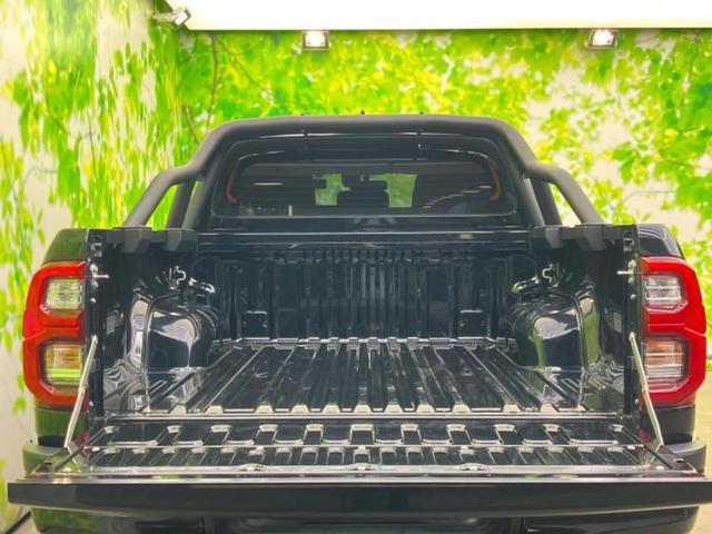 ハイラックス ４ＷＤ　Ｚ　ＧＲスポーツ　新品タイヤ／保証書／ディスプレイオーディオ＋ナビ／衝突安全装置／全方位モニター／車線逸脱防止支援システム／シート　ハーフレザー／パーキングアシスト　バックガイド　衝突被害軽減システム　全周囲カメラ（8枚目）
