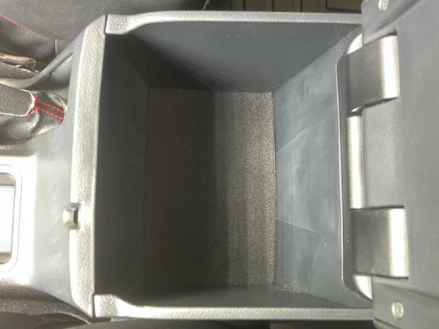 ハイラックス ４ＷＤ　Ｚ　ＧＲスポーツ　新品タイヤ／保証書／ディスプレイオーディオ＋ナビ／衝突安全装置／全方位モニター／車線逸脱防止支援システム／シート　ハーフレザー／パーキングアシスト　バックガイド　衝突被害軽減システム　全周囲カメラ（30枚目）