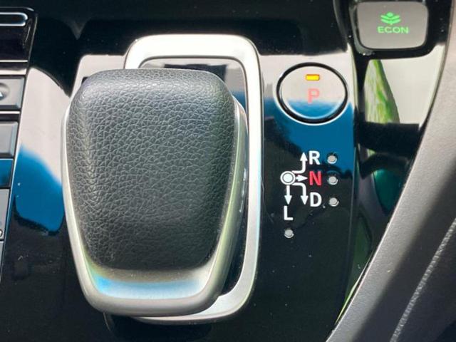 フリードハイブリッド ハイブリッドGホンダセンシング 新品タイヤ/保証書/純正 SDナビ/ホンダセンシング/両側電動スライドドア/シートヒーター 前席/車線逸脱防止支援システム/パーキングアシスト バックガイド/ドライブレコーダー 純正 バックカメラ(18枚目)