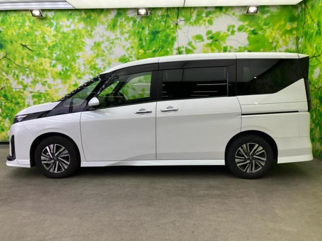 セレナ eパワーハイウェイスターV 新品タイヤ/純正エアロ/保証書/純正 12.3インチ メモリーナビ/フリップダウンモニター 純正 11インチ/インテリジェントルームミラー/エマージェンシーブレーキ/両側電動スライドドア 全周囲カメラ(2枚目)