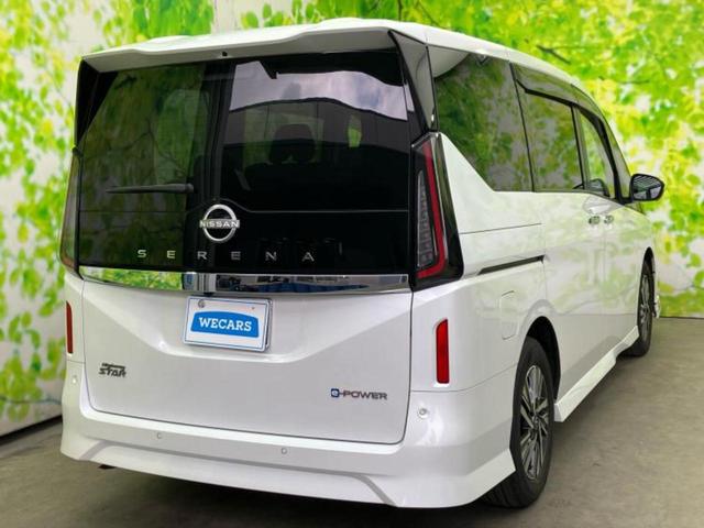 セレナ eパワーハイウェイスターV 新品タイヤ/純正エアロ/保証書/純正 12.3インチ メモリーナビ/フリップダウンモニター 純正 11インチ/インテリジェントルームミラー/エマージェンシーブレーキ/両側電動スライドドア 全周囲カメラ(3枚目)