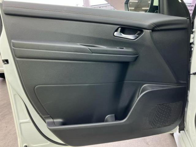 セレナ eパワーハイウェイスターV 新品タイヤ/純正エアロ/保証書/純正 12.3インチ メモリーナビ/フリップダウンモニター 純正 11インチ/インテリジェントルームミラー/エマージェンシーブレーキ/両側電動スライドドア 全周囲カメラ(23枚目)