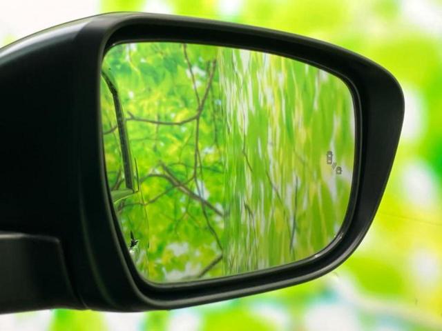 セレナ ハイウェイスターＶ　新品タイヤ／保証書／ディスプレイオーディオ９インチ／インテリジェントルームミラー／エマージェンシーブレーキ／アラウンドビューモニター／車線逸脱防止支援システム／ドライブレコーダー　前後　全周囲カメラ（37枚目）