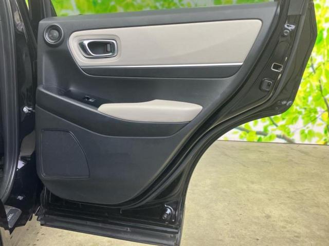 ヴェゼル eHEVプレイ 新品タイヤ/ガラスルーフ/保証書/純正 SDナビ/ホンダセンシング/シートヒーター/車線逸脱防止支援システム/シート ハーフレザー/パーキングアシスト バックガイド/電動バックドア バックカメラ(20枚目)