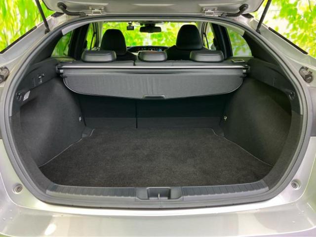 プリウス Aプレミアムツーリングセレクション 純正エアロ/保証書/純正 9インチ SDナビ/トヨタセーフティセンス/シートヒーター/車線逸脱防止支援システム/シート フルレザー/パーキングアシスト 自動操舵/ヘッドランプ LED 革シート ETC(8枚目)