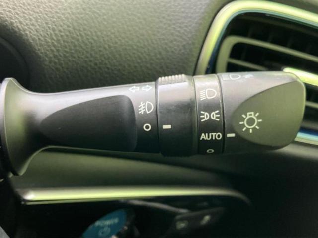 プリウス Aプレミアムツーリングセレクション 純正エアロ/保証書/純正 9インチ SDナビ/トヨタセーフティセンス/シートヒーター/車線逸脱防止支援システム/シート フルレザー/パーキングアシスト 自動操舵/ヘッドランプ LED 革シート ETC(16枚目)