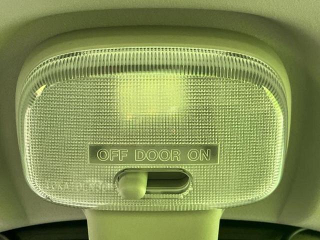 ハイゼットトラック ハイルーフ 保証書/衝突安全装置/シート 撥水加工/ドライブレコーダー 社外/横滑り防止装置/アイドリングストップ/エアバッグ 運転席/エアバッグ 助手席/パワーステアリング/オートライト/マニュアルエアコン(18枚目)