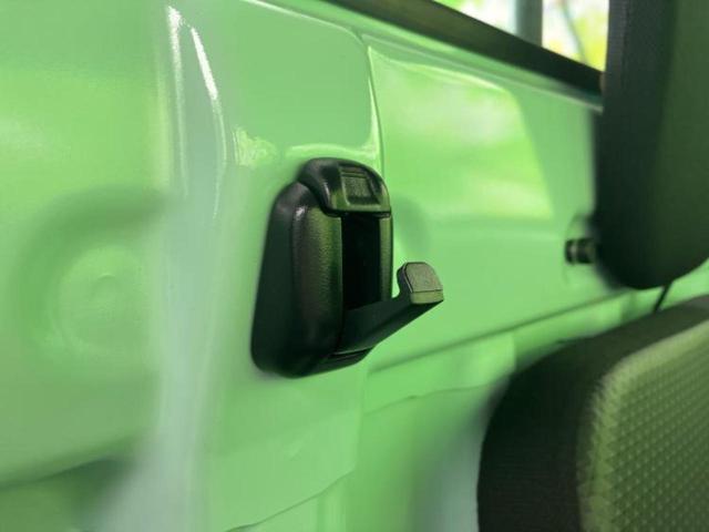 ハイゼットトラック ハイルーフ 保証書/衝突安全装置/シート 撥水加工/ドライブレコーダー 社外/横滑り防止装置/アイドリングストップ/エアバッグ 運転席/エアバッグ 助手席/パワーステアリング/オートライト/マニュアルエアコン(27枚目)