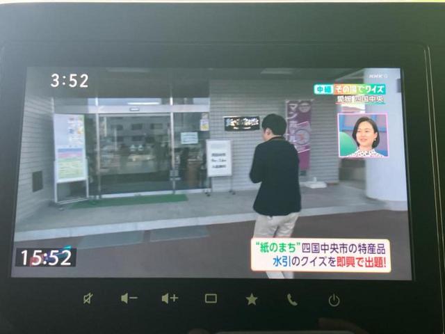 スペーシアカスタム ハイブリッドＸＳターボ　保証書／純正　９インチ　メモリーナビ／セーフティサポート（スズキ）／両側電動スライドドア／シートヒーター　前席／全方位モニター／車線逸脱防止支援システム／シート　ハーフレザー／登録済未使用車　ターボ（12枚目）