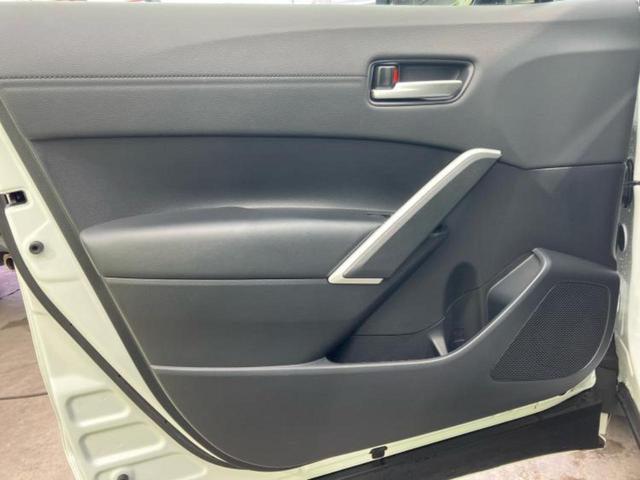 カローラクロス ハイブリッドZ 新品タイヤ/純正エアロ/保証書/ディスプレイオーディオ9インチ/トヨタセーフティセンス/シートヒーター 前席/パノラミックビューモニター/車線逸脱防止支援システム/電動バックドア 衝突被害軽減システム(21枚目)