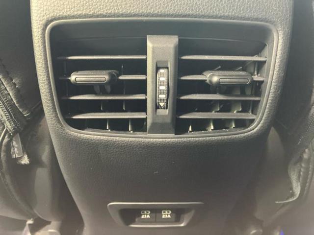 カローラクロス ハイブリッドZ 新品タイヤ/純正エアロ/保証書/ディスプレイオーディオ9インチ/トヨタセーフティセンス/シートヒーター 前席/パノラミックビューモニター/車線逸脱防止支援システム/電動バックドア 衝突被害軽減システム(34枚目)