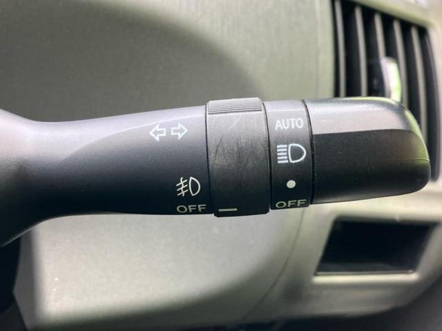 プリウスα Ｓツーリングセレクション　保証書／純正　８インチ　ＳＤナビ／パーキングアシスト　バックガイド／ヘッドランプ　ＨＩＤ／Ｂｌｕｅｔｏｏｔｈ接続／ＥＴＣ／ＥＢＤ付ＡＢＳ／バックモニター／フルセグＴＶ／ＤＶＤ　バックカメラ　ＤＶＤ再生（16枚目）