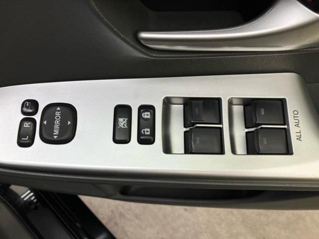 プリウスα Ｓツーリングセレクション　保証書／純正　８インチ　ＳＤナビ／パーキングアシスト　バックガイド／ヘッドランプ　ＨＩＤ／Ｂｌｕｅｔｏｏｔｈ接続／ＥＴＣ／ＥＢＤ付ＡＢＳ／バックモニター／フルセグＴＶ／ＤＶＤ　バックカメラ　ＤＶＤ再生（26枚目）