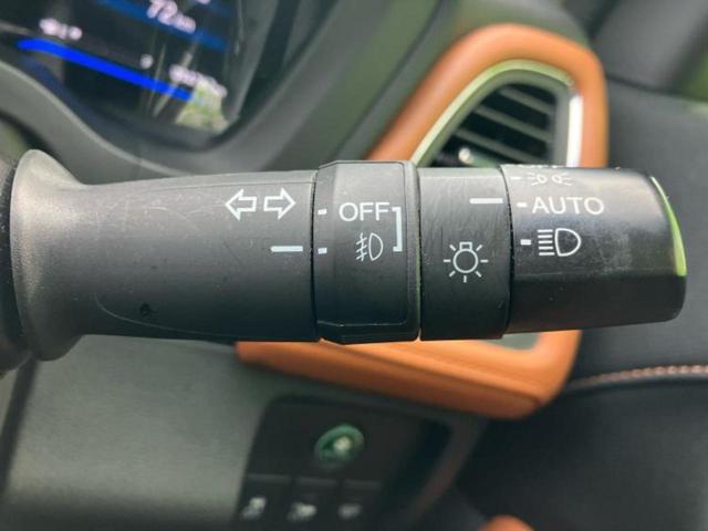 ヴェゼル ハイブリッドZ 保証書/社外 SDナビ/衝突安全装置/シートヒーター/シート ハーフレザー/ヘッドランプ LED/Bluetooth接続/ETC/EBD付ABS/横滑り防止装置/アイドリングストップ バックカメラ(16枚目)