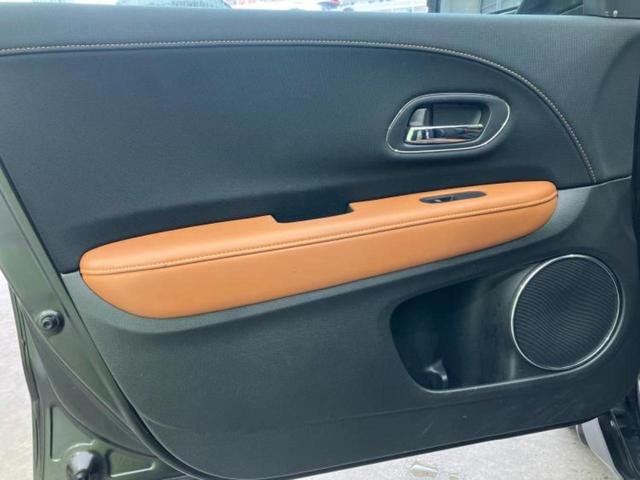 ヴェゼル ハイブリッドZ 保証書/社外 SDナビ/衝突安全装置/シートヒーター/シート ハーフレザー/ヘッドランプ LED/Bluetooth接続/ETC/EBD付ABS/横滑り防止装置/アイドリングストップ バックカメラ(21枚目)