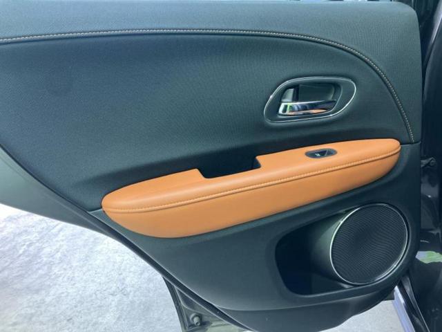 ヴェゼル ハイブリッドZ 保証書/社外 SDナビ/衝突安全装置/シートヒーター/シート ハーフレザー/ヘッドランプ LED/Bluetooth接続/ETC/EBD付ABS/横滑り防止装置/アイドリングストップ バックカメラ(22枚目)