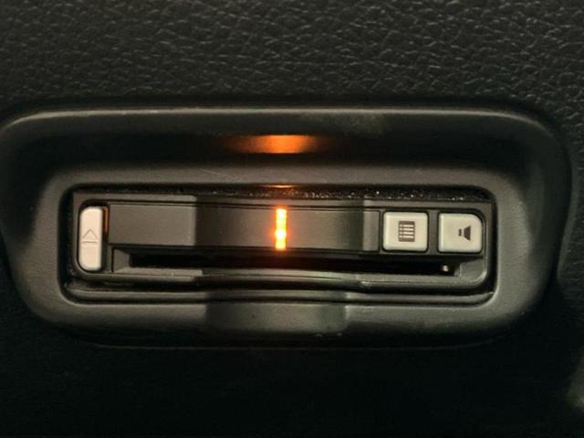 ヴェゼル ハイブリッドZ 保証書/社外 SDナビ/衝突安全装置/シートヒーター/シート ハーフレザー/ヘッドランプ LED/Bluetooth接続/ETC/EBD付ABS/横滑り防止装置/アイドリングストップ バックカメラ(23枚目)