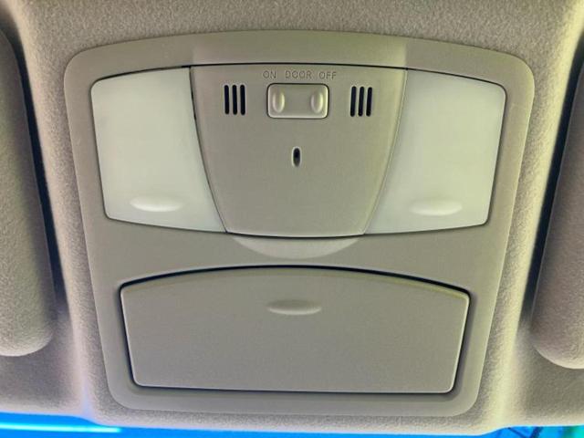 エルグランド ハイウェイスタープレミアム　新品タイヤ／保証書／純正　ＳＤナビ／フリップダウンモニター／両側電動スライドドア／シートヒーター／アラウンドビューモニター／シート　フルレザー／ヘッドランプ　ＬＥＤ／Ｂｌｕｅｔｏｏｔｈ接続／ＥＴＣ（29枚目）