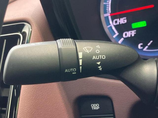 クラウンハイブリッド RSアドバンス サンルーフ/保証書/純正 8インチ SDナビ/トヨタセーフティセンス/シートヒーター 前席/車線逸脱防止支援システム/シート ハーフレザー/ドライブレコーダー 純正/ヘッドランプ LED バックカメラ(17枚目)