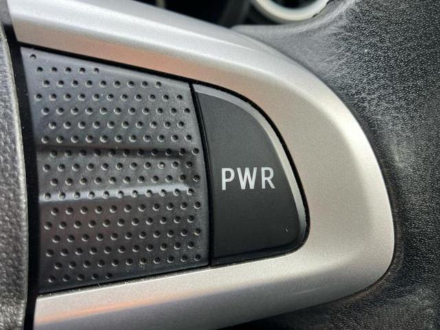 ＷＥＣＡＲＳでは各商談席に大型モニターをご用意しております！見やすい大画面でゆったりと全国の在庫をご覧いただけます！是非ご来店お待ちしております！