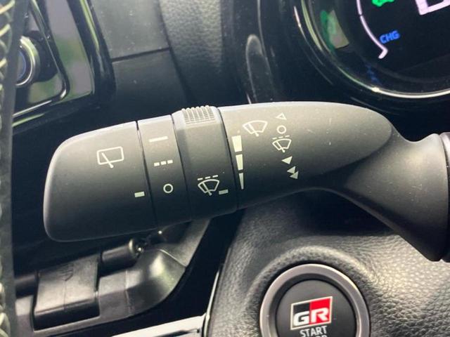 ヤリスクロス ハイブリッドGRスポーツ 保証書/ディスプレイオーディオ8インチ/トヨタセーフティセンス/シートヒーター 前席/パノラミックビューモニター/車線逸脱防止支援システム/シート ハーフレザー 衝突被害軽減システム 全周囲カメラ(16枚目)