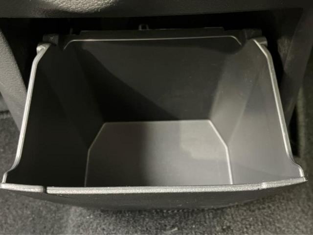 デイズ Ｓ　新品タイヤ／保証書／エマージェンシーブレーキ／ＥＢＤ付ＡＢＳ／アイドリングストップ／禁煙車／エアバッグ　運転席／エアバッグ　助手席／パワーウインドウ／オートライト／マニュアルエアコン／取扱説明書（32枚目）