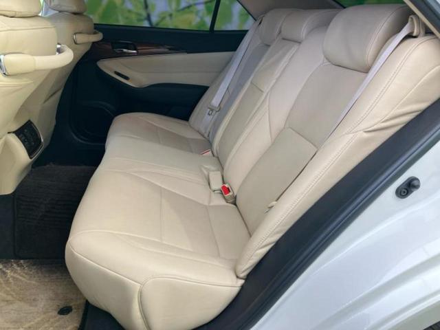 クラウン ロイヤルサルーン　純正エアロ／純正　８インチ　ＨＤＤナビ／パーキングアシスト　バックガイド／ドライブレコーダー　前後／ヘッドランプ　ＨＩＤ／Ｂｌｕｅｔｏｏｔｈ接続／ＥＴＣ／ＡＢＳ／横滑り防止装置　フルエアロ　電動シート（7枚目）