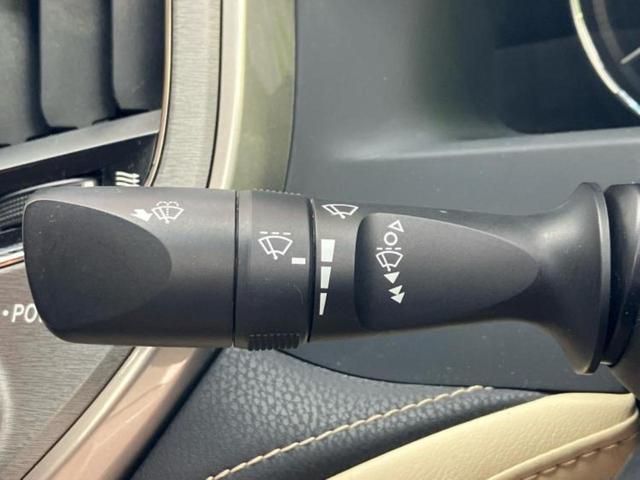 クラウン ロイヤルサルーン　純正エアロ／純正　８インチ　ＨＤＤナビ／パーキングアシスト　バックガイド／ドライブレコーダー　前後／ヘッドランプ　ＨＩＤ／Ｂｌｕｅｔｏｏｔｈ接続／ＥＴＣ／ＡＢＳ／横滑り防止装置　フルエアロ　電動シート（16枚目）