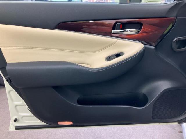 クラウン ロイヤルサルーン　純正エアロ／純正　８インチ　ＨＤＤナビ／パーキングアシスト　バックガイド／ドライブレコーダー　前後／ヘッドランプ　ＨＩＤ／Ｂｌｕｅｔｏｏｔｈ接続／ＥＴＣ／ＡＢＳ／横滑り防止装置　フルエアロ　電動シート（21枚目）