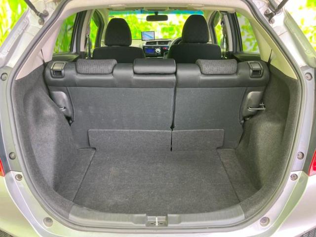 フィット １３Ｇ・Ｌパッケージ　保証書／ヘッドランプ　ＬＥＤ／ＥＴＣ／ＥＢＤ付ＡＢＳ／横滑り防止装置／アイドリングストップ／エアバッグ　運転席／エアバッグ　助手席／パワーウインドウ／エンジンスタートボタン／キーレスエントリー（8枚目）