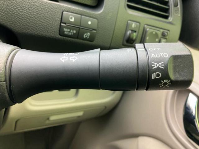 セレナ ４ＷＤ２０Ｇ　新品タイヤ／社外　ＳＤナビ／フリップダウンモニター　社外　１０インチ／両側電動スライドドア／ヘッドランプ　ＨＩＤ／Ｂｌｕｅｔｏｏｔｈ接続／ＥＴＣ／ＥＢＤ付ＡＢＳ／横滑り防止装置　バックカメラ　４ＷＤ（17枚目）