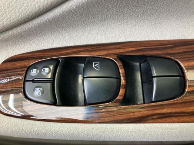 セレナ ４ＷＤ２０Ｇ　新品タイヤ／社外　ＳＤナビ／フリップダウンモニター　社外　１０インチ／両側電動スライドドア／ヘッドランプ　ＨＩＤ／Ｂｌｕｅｔｏｏｔｈ接続／ＥＴＣ／ＥＢＤ付ＡＢＳ／横滑り防止装置　バックカメラ　４ＷＤ（30枚目）