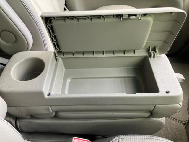 セレナ ４ＷＤ２０Ｇ　新品タイヤ／社外　ＳＤナビ／フリップダウンモニター　社外　１０インチ／両側電動スライドドア／ヘッドランプ　ＨＩＤ／Ｂｌｕｅｔｏｏｔｈ接続／ＥＴＣ／ＥＢＤ付ＡＢＳ／横滑り防止装置　バックカメラ　４ＷＤ（34枚目）