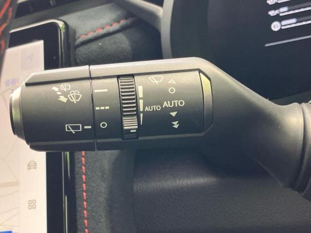 ＬＢＸ ４ＷＤモリゾウＲＲ　マークレビンソン／保証書／ディスプレイオーディオ＋ナビ１０インチ／プリクラッシュセーフティ／シートヒーター　前席／全方位モニター／車線逸脱防止支援システム／シート　フルレザー／電動バックドア　革シート（17枚目）