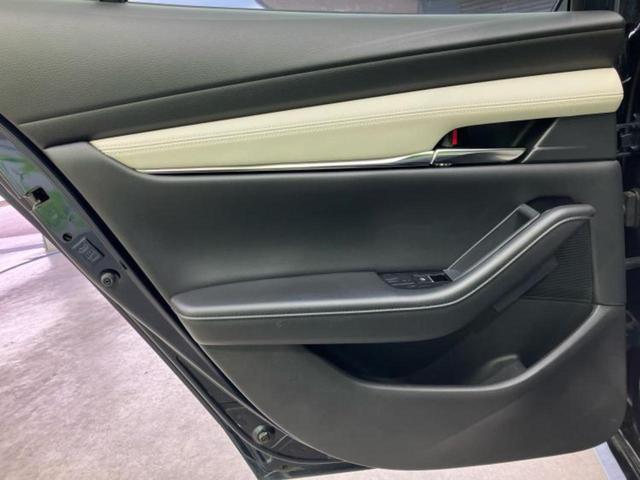 「この車の写真をもっと見たい」「状態が気になる」「この装備はついている？」どんな小さな疑問でもお気軽にお問い合わせください！