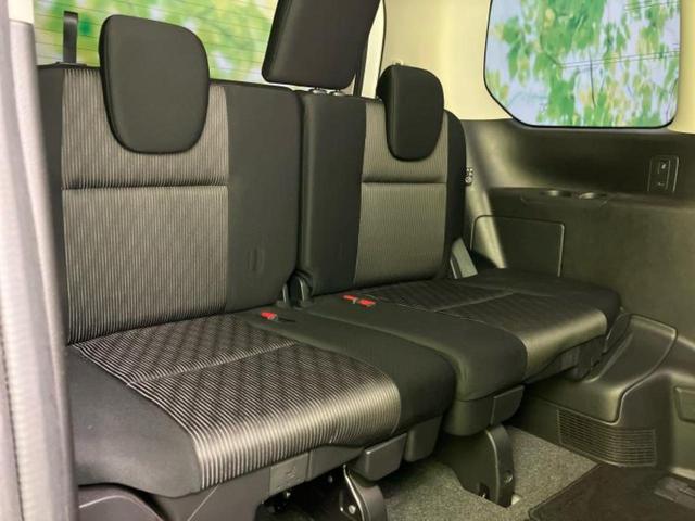 セレナ ｅパワーハイウェイスターＶ　保証書／純正　１０インチ　ＳＤナビ／フリップダウンモニター　純正　１１インチ／インテリジェントルームミラー／エマージェンシーブレーキ／両側電動スライドドア／アラウンドビューモニター　全周囲カメラ（6枚目）