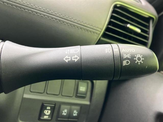 セレナ ｅパワーハイウェイスターＶ　保証書／純正　１０インチ　ＳＤナビ／フリップダウンモニター　純正　１１インチ／インテリジェントルームミラー／エマージェンシーブレーキ／両側電動スライドドア／アラウンドビューモニター　全周囲カメラ（17枚目）