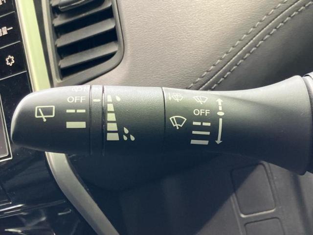 セレナ ｅパワーハイウェイスターＶ　保証書／純正　１０インチ　ＳＤナビ／フリップダウンモニター　純正　１１インチ／インテリジェントルームミラー／エマージェンシーブレーキ／両側電動スライドドア／アラウンドビューモニター　全周囲カメラ（18枚目）